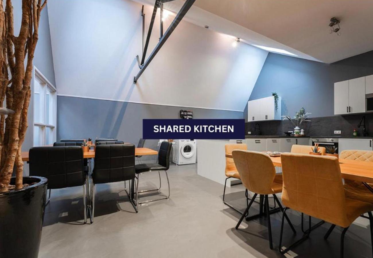Suite With Wellness Nextdoor And Kitchen Access Oss Exterior foto